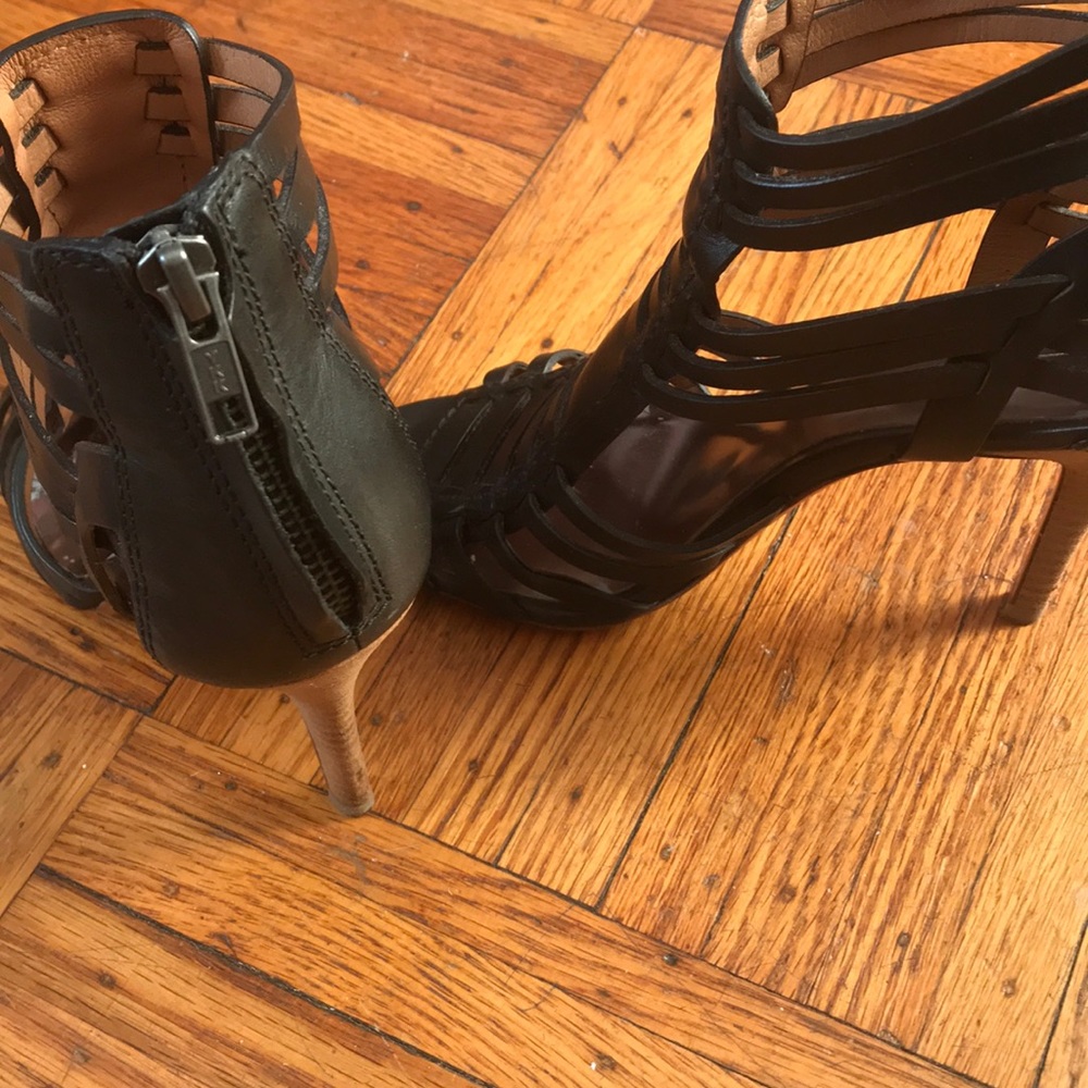Coach Cage Sandals in EUC - Picture 4 of 7